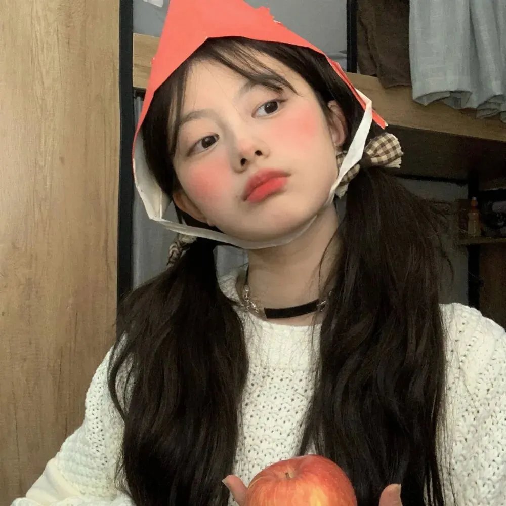 穿成炮灰女配，我成了公婆心尖宠